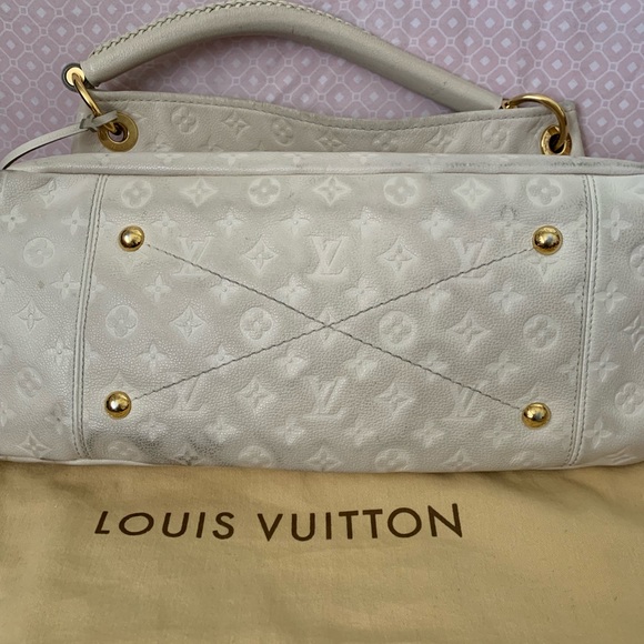 Authentic Louis vuitton artsy - Picture 4 of 7